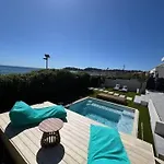 Recampado Les Pieds Dans L'eau Avec Piscine Villa *