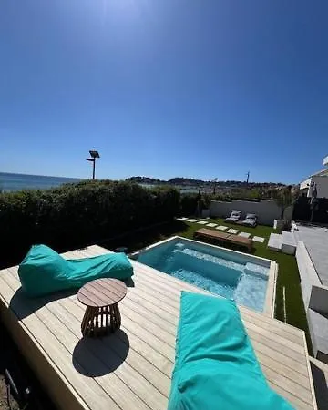 Recampado Les Pieds Dans L'eau Avec Piscine فيلة *